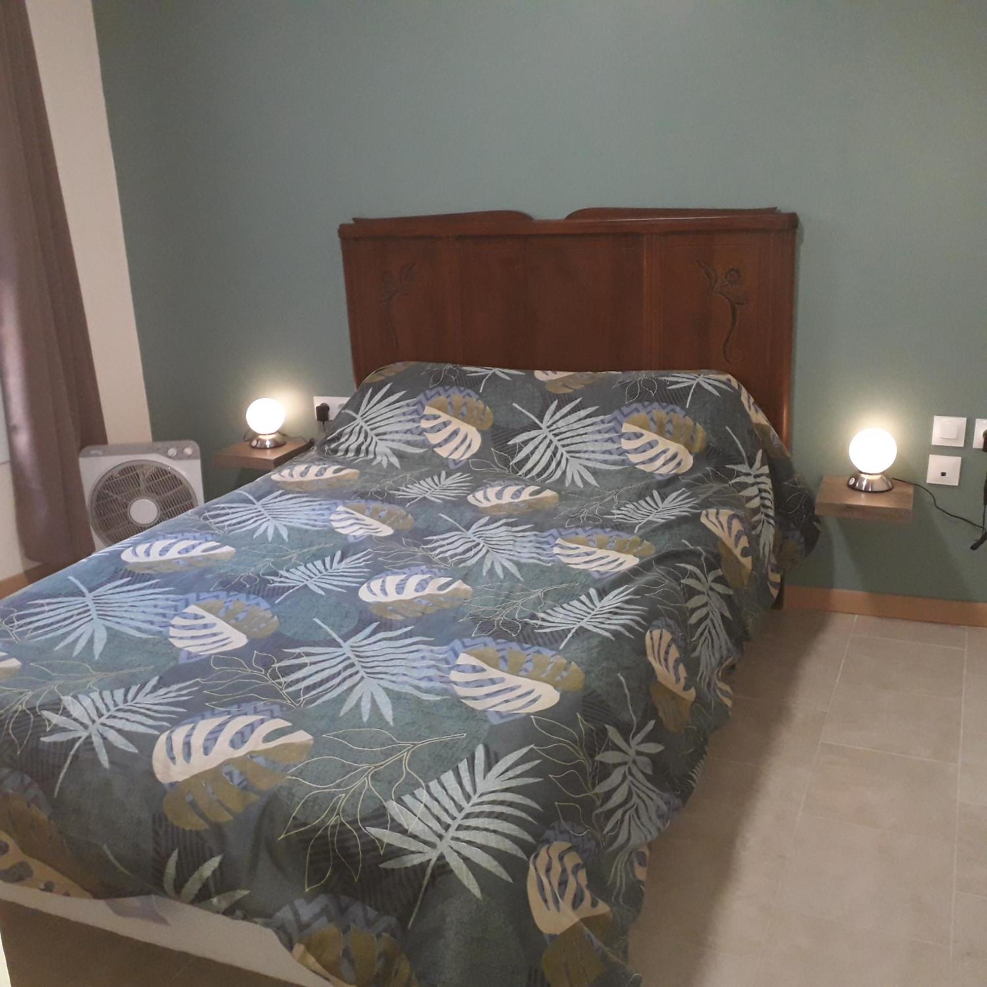 Apartament Chez Rene Montagnac  Zewnętrze zdjęcie